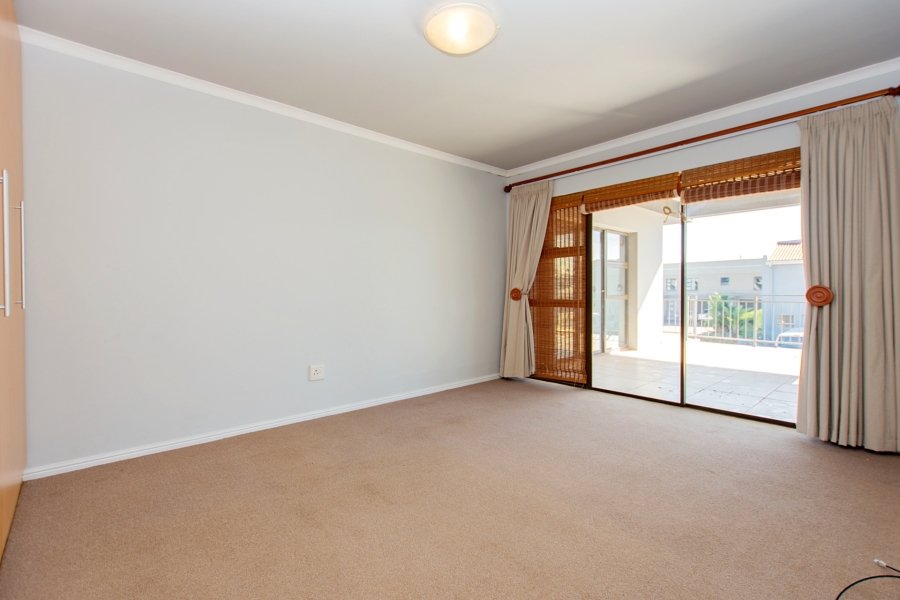 7 Bedroom Property for Sale in Myburgh Park Western Cape